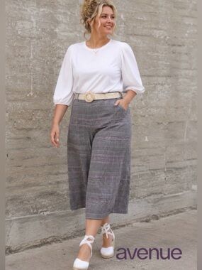 26W Avenue Cotton Gaucho Pants in Grey Plaid